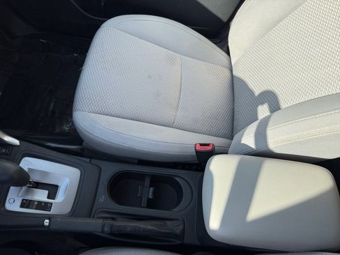 Used 2018 Subaru Forester 2.5i Premium image 14