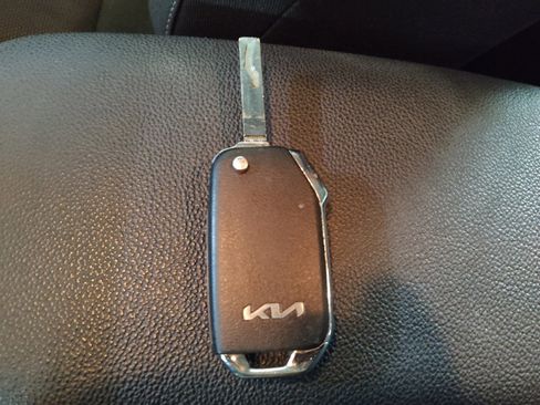 Used 2024 Kia Forte LXS image 32