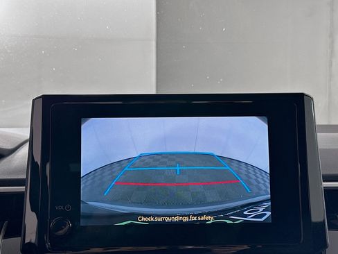 Used 2024 Toyota Corolla LE image 21