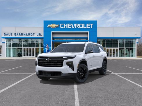 New 2026 Chevrolet Traverse LT FWD image 10