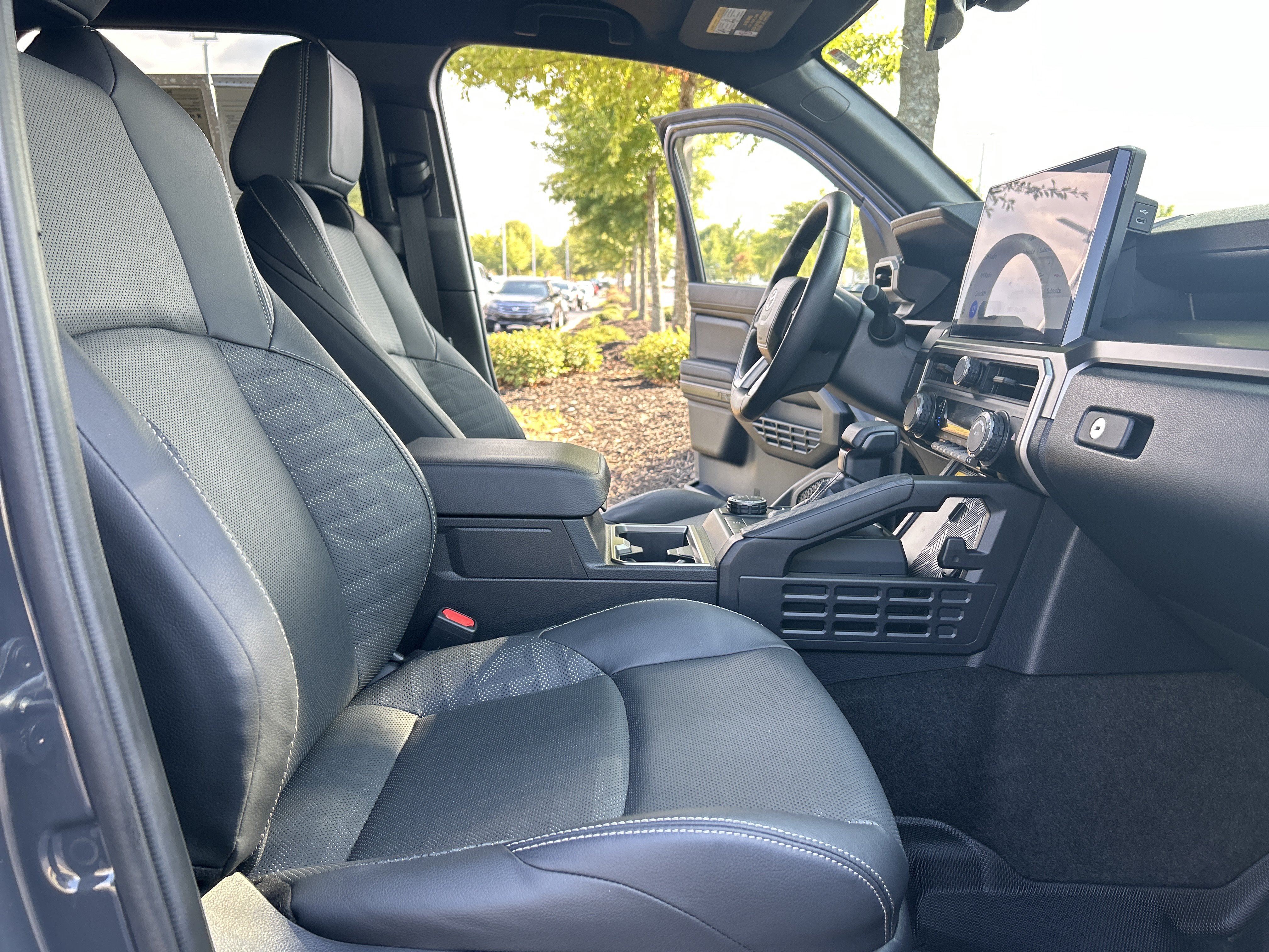 Used 2025 Toyota 4Runner TRD Sport Premium RWD image 31