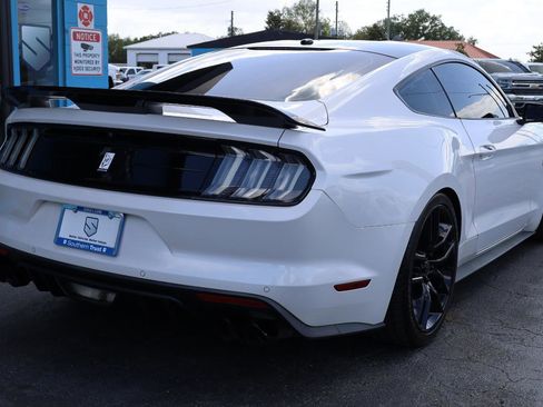 Used 2017 Ford Mustang GT Premium RWD image 4