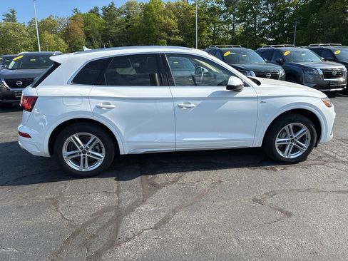 Used 2023 Audi Q5 e Premium w/ Convenience Package AWD/4WD image 8