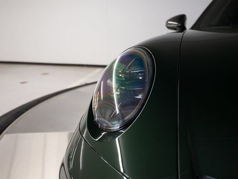 Used 2025 Porsche 911 GT3 RWD image 13