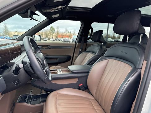 Used 2024 Kia EV9 GT-Line image 9