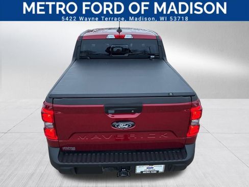 Used 2025 Ford Maverick Lariat w/ 4K Tow Package image 9