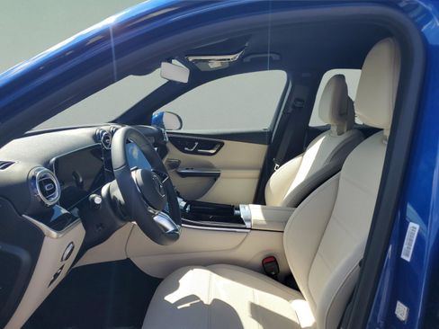 Certified 2026 Mercedes-Benz GLC 300 image 23