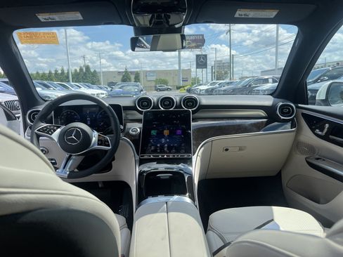 Certified 2025 Mercedes-Benz GLC 300 4MATIC image 30