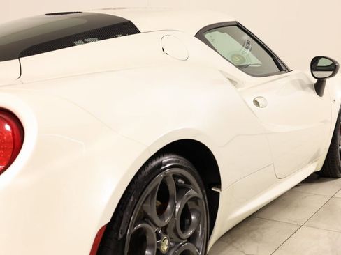 Used 2015 Alfa Romeo 4C Base w/ Leather Interior Group image 29