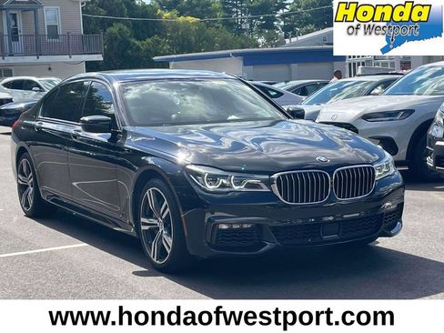 Used 2019 BMW 750i xDrive w/ Autobahn Package AWD/4WD image 1