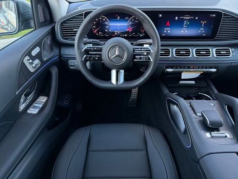 New 2026 Mercedes-Benz GLS 450 4MATIC image 12