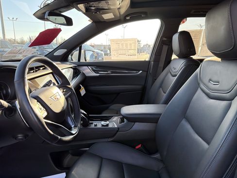 Used 2024 Cadillac XT6 Sport w/ LPO, Floor Liner Package image 10