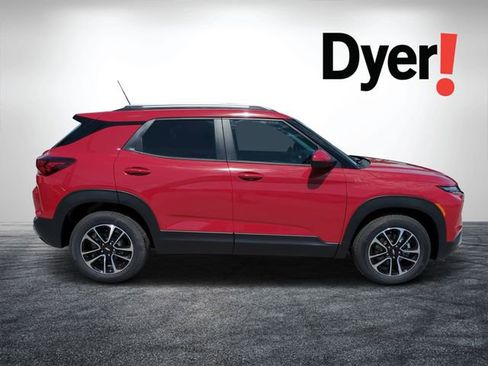 New 2026 Chevrolet TrailBlazer LT w/ Driver Confidence Package image 2