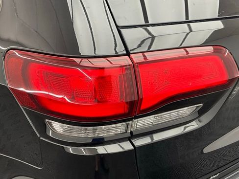 Used 2020 Jeep Grand Cherokee SRT AWD/4WD image 21