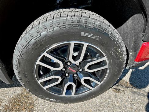 New 2026 GMC Sierra 1500 AT4 w/ AT4 Premium Package image 38