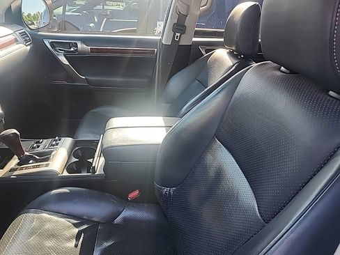 Used 2017 Lexus GX 460 Luxury w/ Preferred Accessory Package AWD/4WD image 7