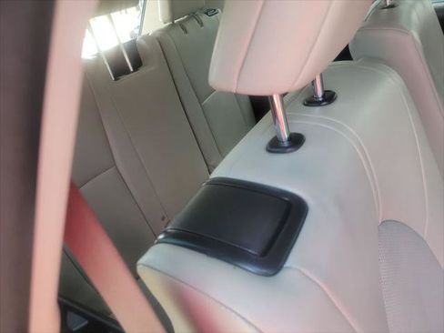 Certified 2024 Toyota Grand Highlander XLE FWD image 30
