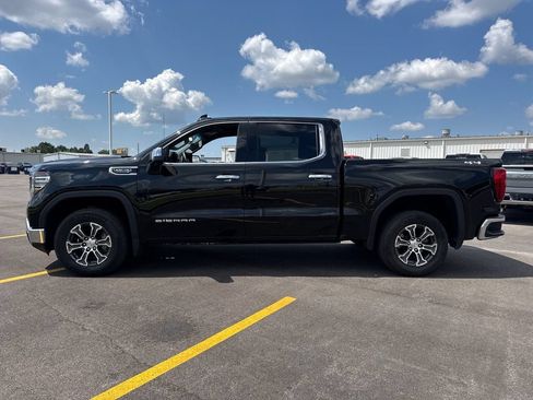 Used 2025 GMC Sierra 1500 SLT AWD/4WD image 3