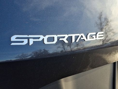 New 2026 Kia Sportage EX image 5