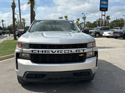 Used 2022 Chevrolet Silverado 1500 Custom RWD image 2