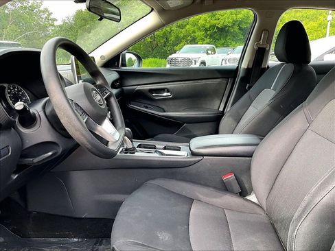 Used 2024 Nissan Sentra SV FWD image 4