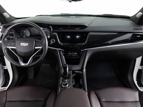 Used 2022 Cadillac XT6 Premium Luxury w/ Technology Package image 40