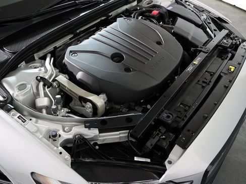 Used 2024 Volvo S60 B5 Core image 35