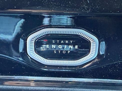 New 2026 Jeep Grand Cherokee L Limited image 25