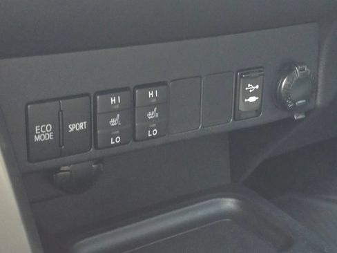 Used 2017 Toyota RAV4 Limited w/ All Weather Liner Package AWD/4WD image 38