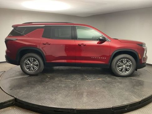 New 2026 Chevrolet Traverse LT w/ LPO, Floor Liner Package image 8