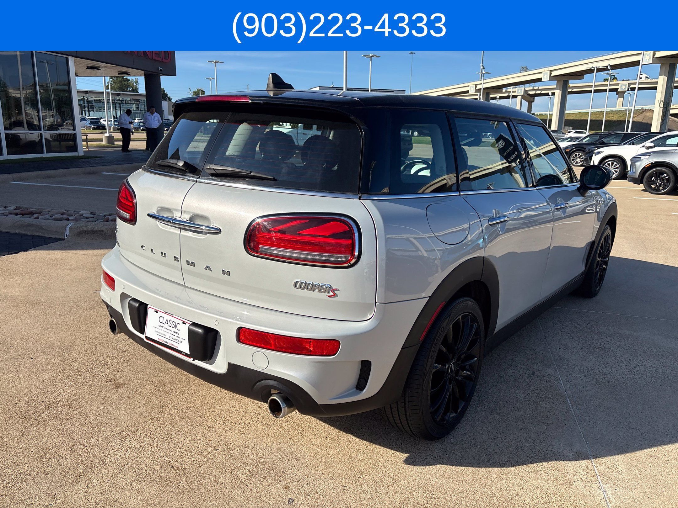 Used 2022 MINI Cooper Clubman S w/ Premium Package FWD image 15