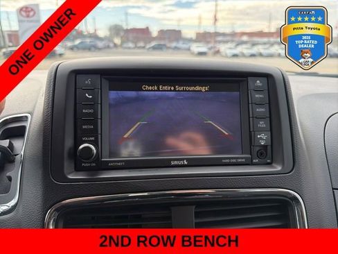 Used 2018 Dodge Grand Caravan SE w/ UConnect Hands-Free Group image 19