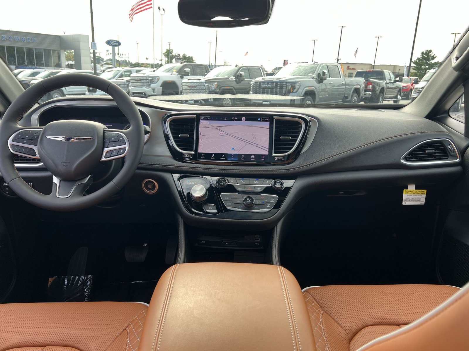 Used 2026 Chrysler Pacifica Pinnacle FWD image 23