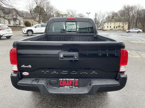 Used 2016 Toyota Tacoma SR w/ SR Convenience Package image 4