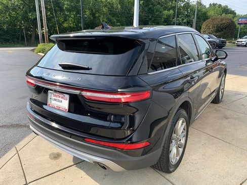 Used 2022 Lincoln Corsair AWD w/ Premium Package image 7
