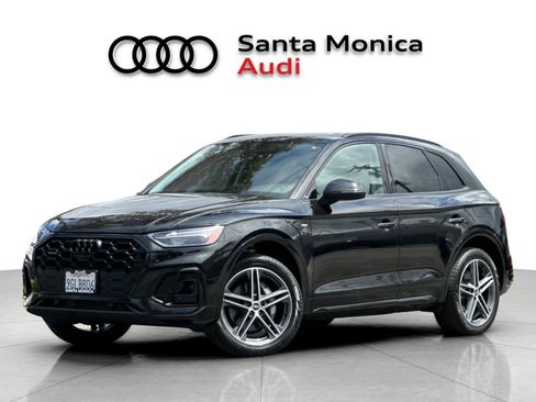 Used 2023 Audi Q5 e Premium Plus w/ Premium Plus Package AWD/4WD image 1