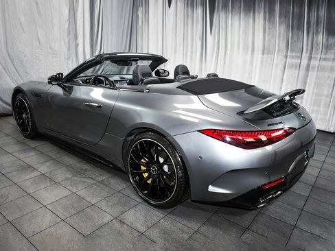 Used 2022 Mercedes-Benz SL 55 AMG 4MATIC w/ AMG Night Package II image 4