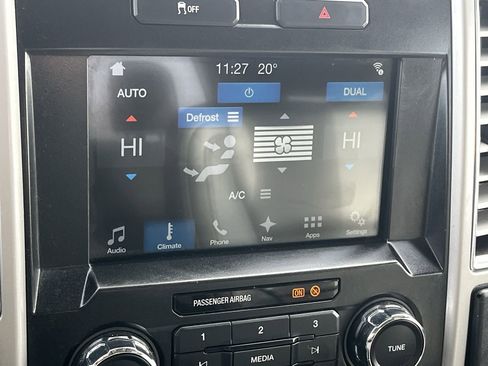 Used 2017 Ford F250 Lariat w/ Chrome Package image 22