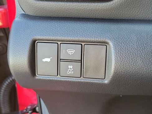 Certified 2025 Honda Pilot Black Edition image 25