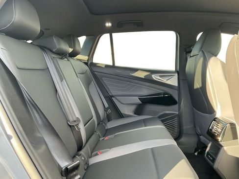 New 2026 Volkswagen ID.4 Pro S image 18