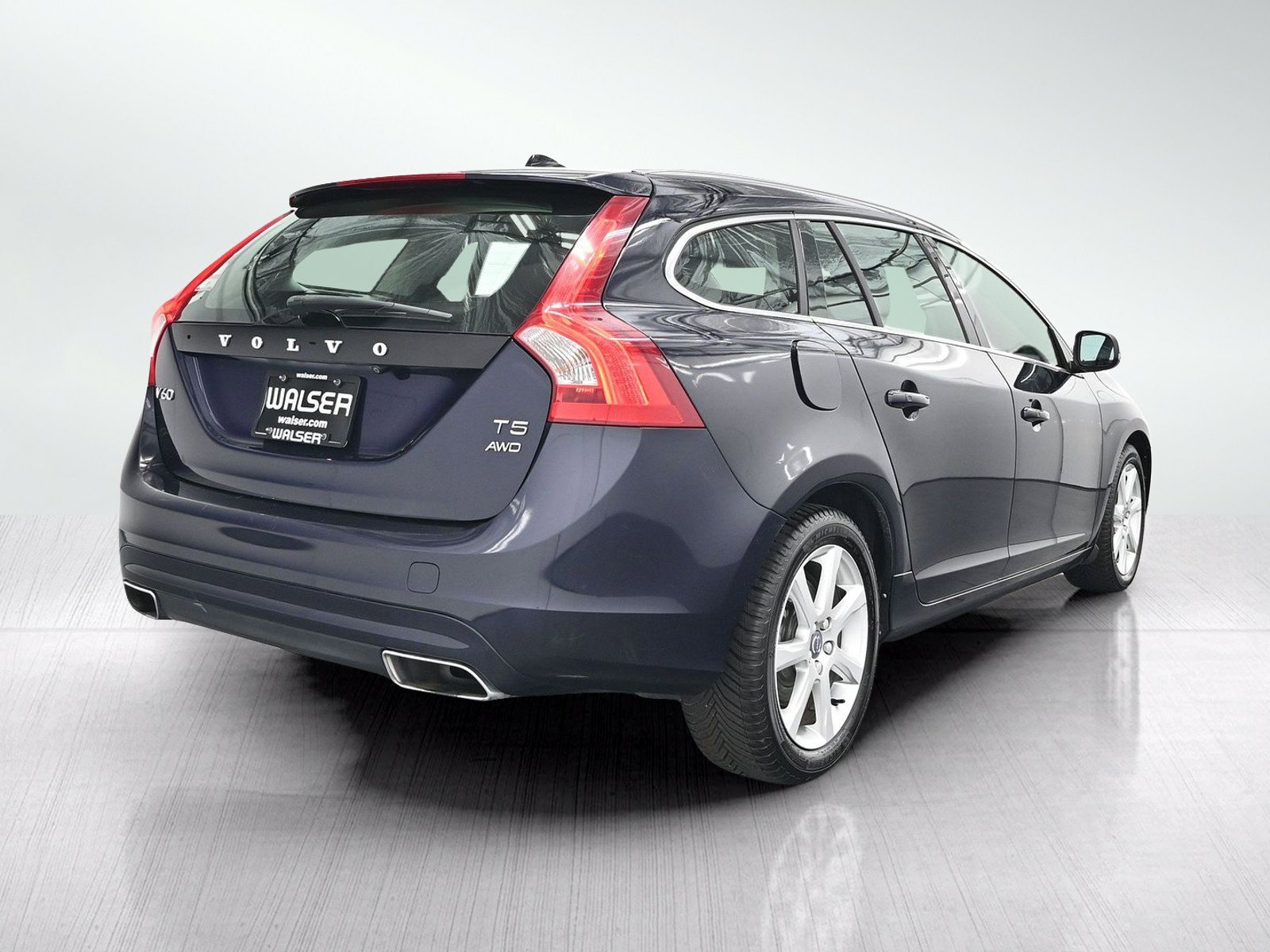 Used 2017 Volvo V60 T5 Premier w/ Convenience Package AWD/4WD image 6