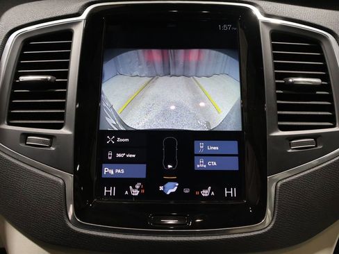Used 2020 Volvo XC90 T6 Momentum image 28