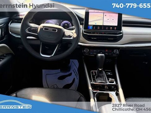 Used 2024 Jeep Compass Limited w/ Elite Group AWD/4WD image 6