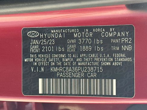 Used 2023 Hyundai Venue Limited w/ Cargo Package FWD image 31