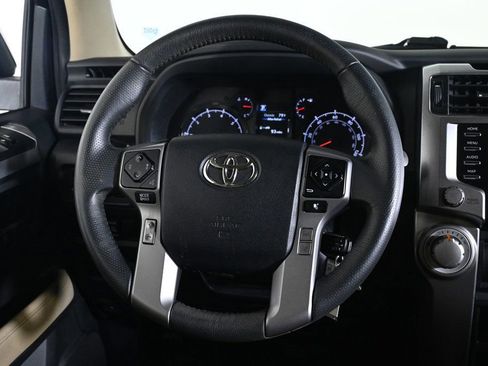 Used 2020 Toyota 4Runner 2WD image 10