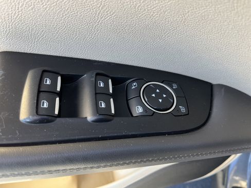 Used 2019 Lincoln Nautilus Reserve image 13