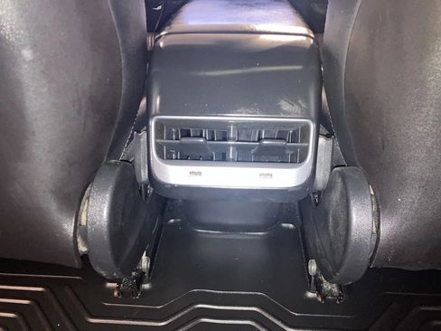 Used 2019 Tesla Model 3 Standard Range RWD image 38