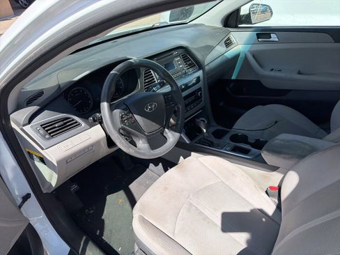 Used 2015 Hyundai Sonata SE image 8