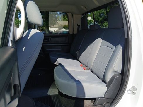 Used 2017 RAM 2500 Tradesman w/ Chrome Appearance Group AWD/4WD image 10