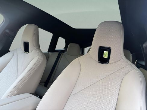 Certified 2023 BMW iX xDrive50 image 17